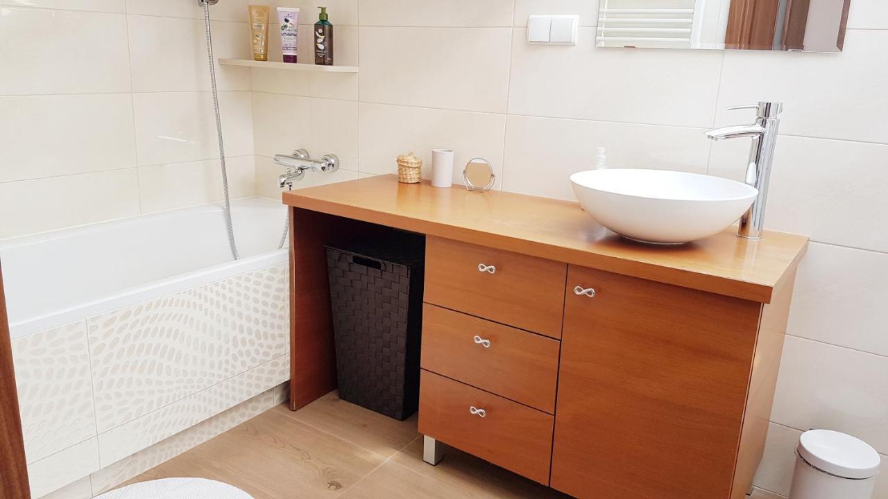 Inez Apartment คราคูฟ ภายนอก รูปภาพ